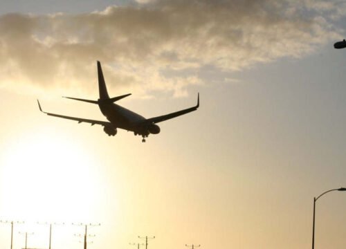 How do I talk to a real person at Eva Airways?