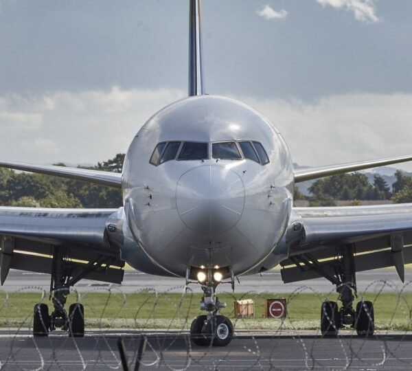 How do I talk to a human at Air France?