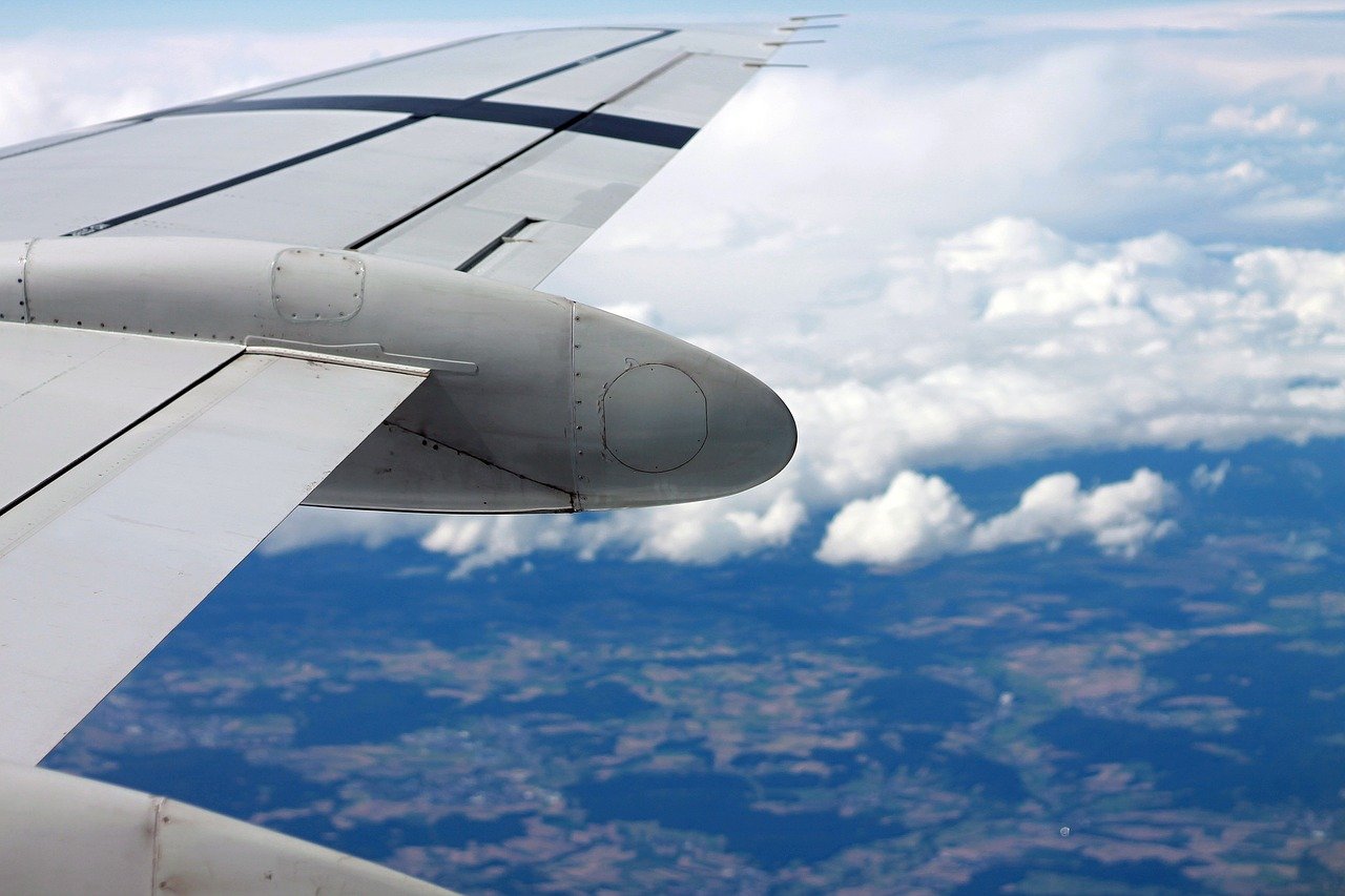 How do I speak to a human at British Airways?