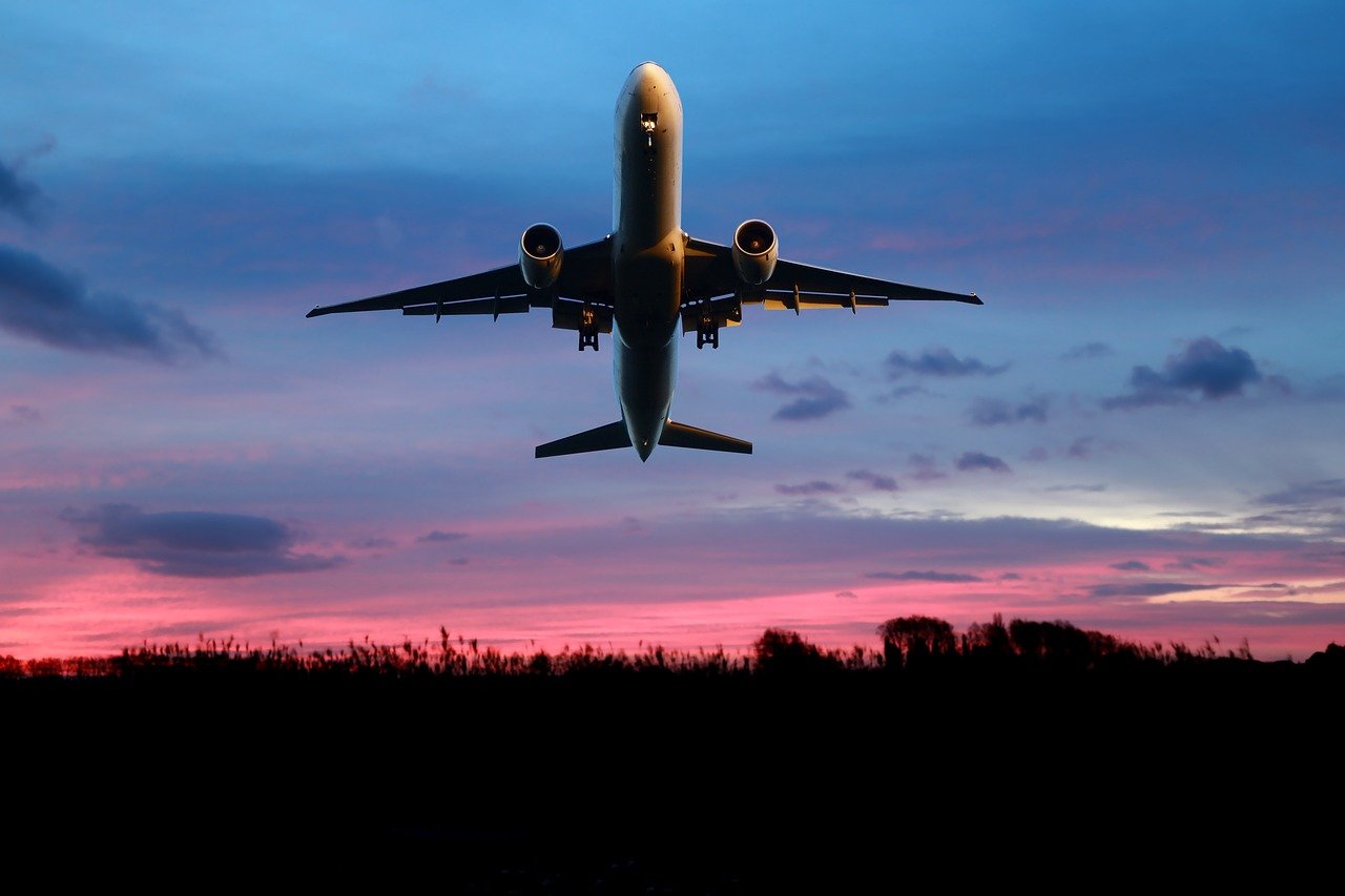 How do I get a human on JetBlue?