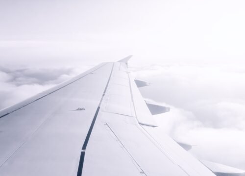 How do I talk to a human at Eva Airways?