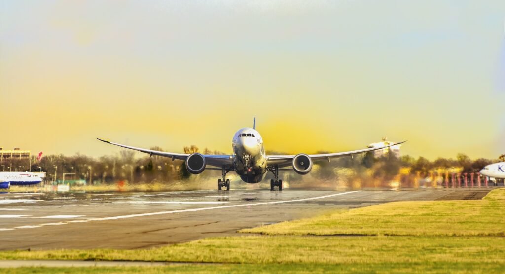 How do I talk to a live person at Iceland Air?