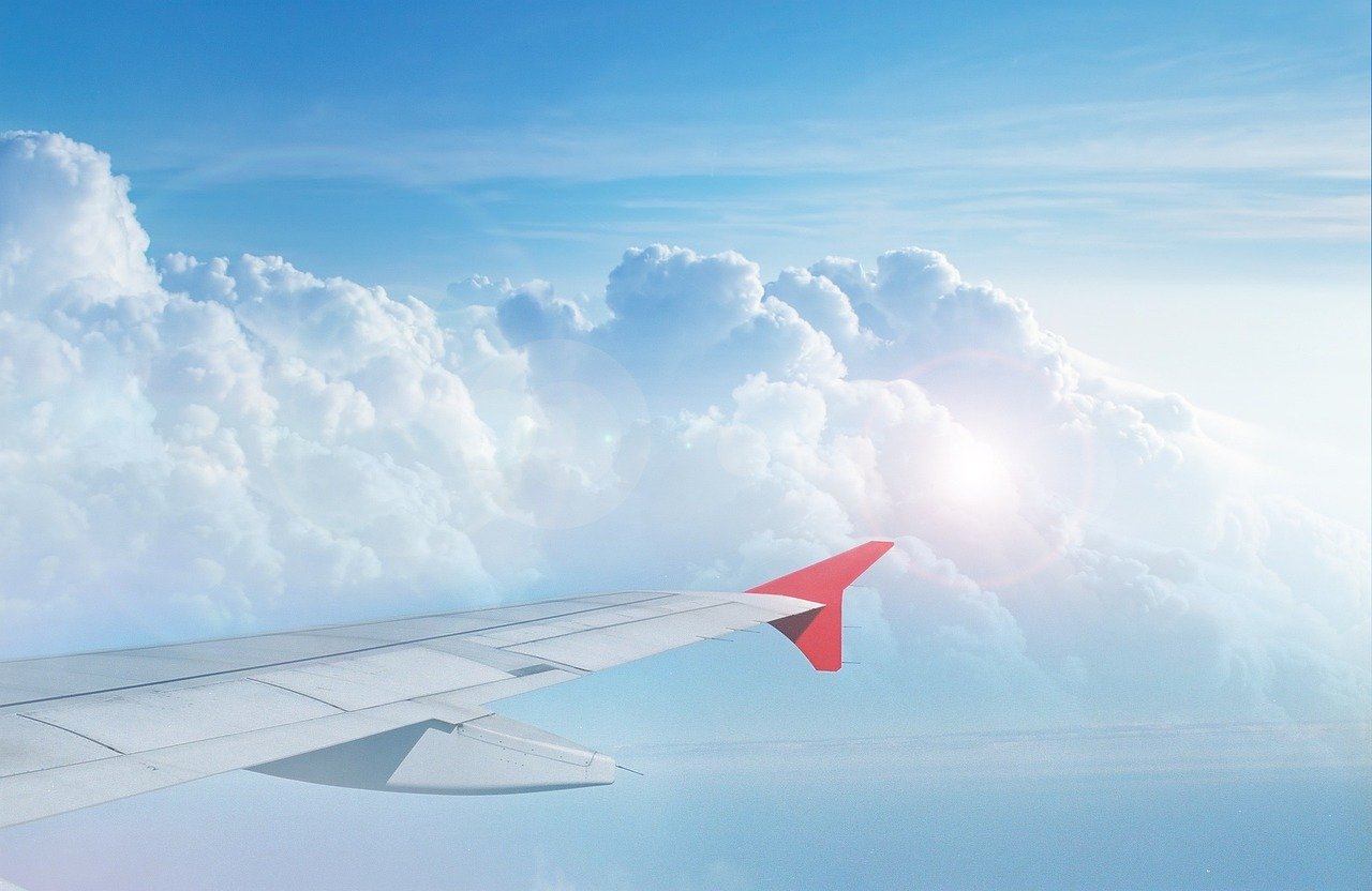 How do I talk to a real person at Thai Airways?