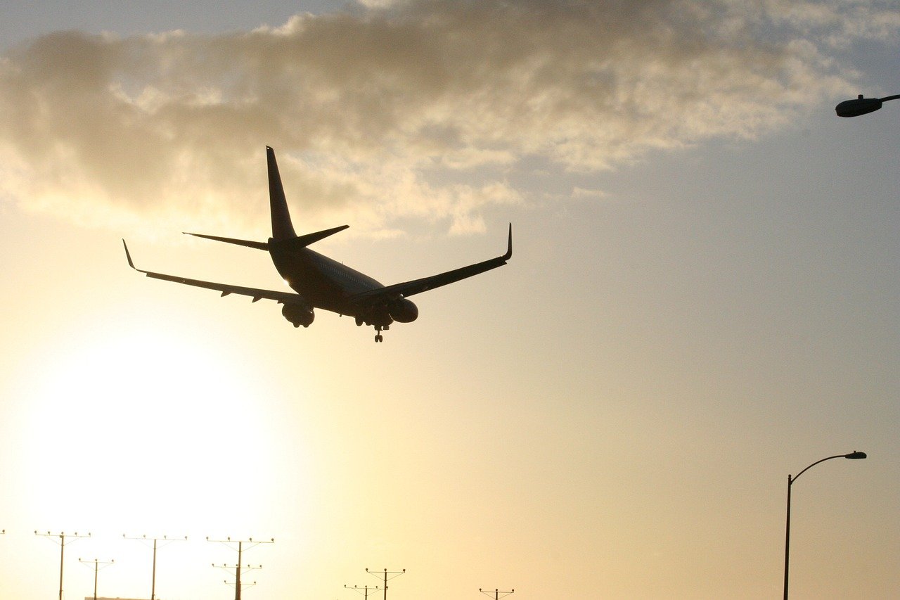 How do I reschedule my Singapore Airlines flight?