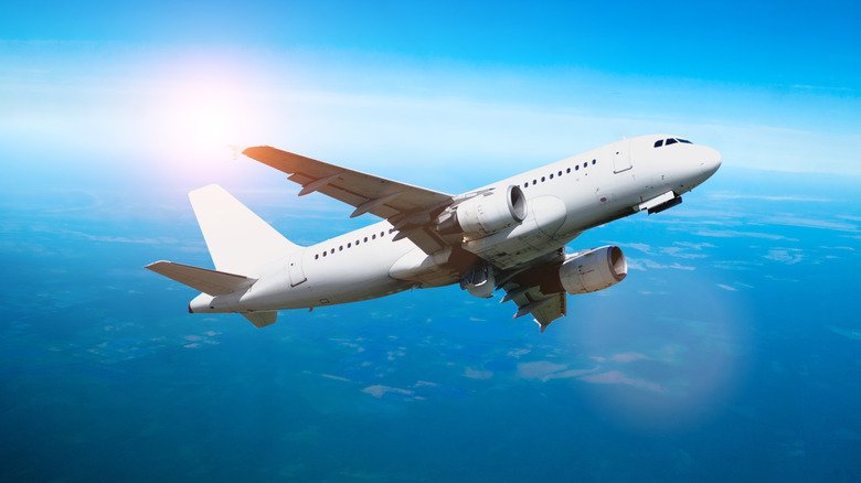 How do I change travel date on Singapore Airlines?
