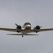 How do I change my flight on Expedia?