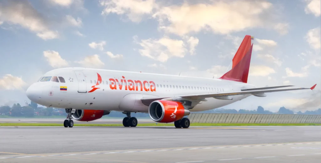 How do I talk to human at Avianca Airlines?